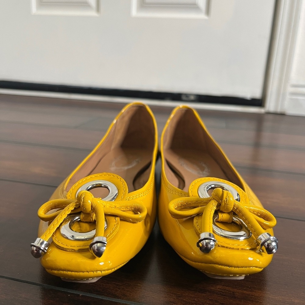 New Elie Tahari Yellow Patent Leather Ballet Driver Flats Bow Sz 38 Fits like 8 - Picture 3 of 12